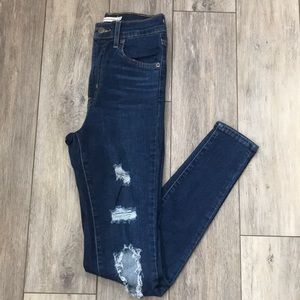 Levi Mile High Super Skinny Destroyed Jeans 25